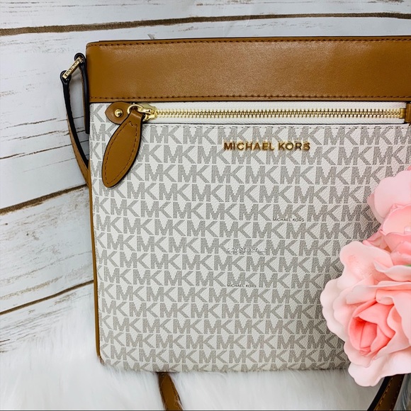 Large NS Crossbody michael kors Connie vanilla - Picture 2 of 8